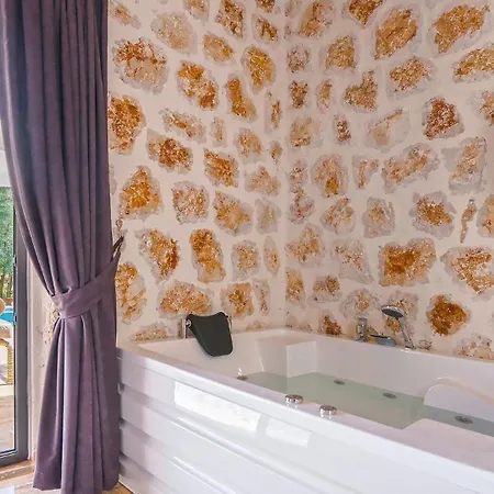 Saribelen Village 2 Bedroom With Private Garden And Pool Villa Kalkan