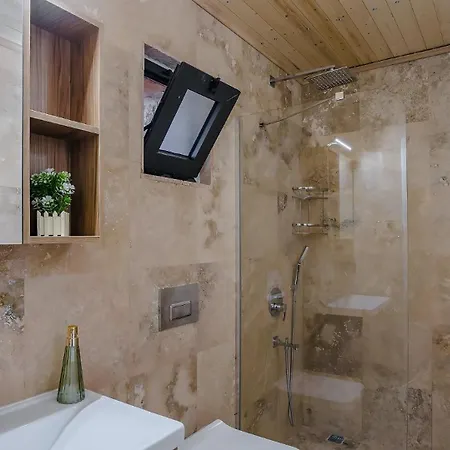 Saribelen Village 2 Bedroom With Private Garden And Pool Kalkan