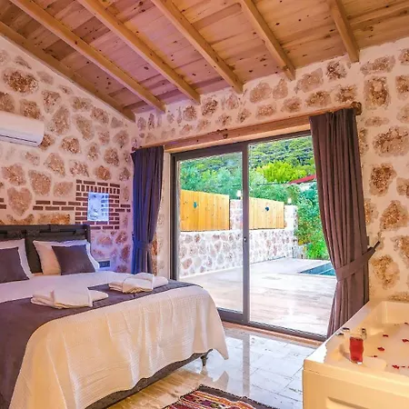 Saribelen Village 2 Bedroom With Private Garden And Pool Villa