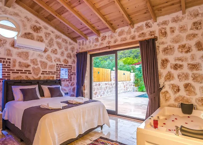 Saribelen Village 2 Bedroom With Private Garden And Pool Villa