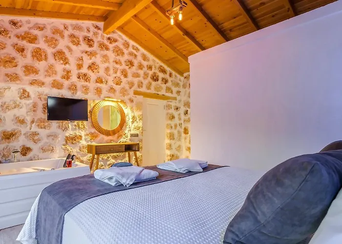 Saribelen Village 2 Bedroom With Private Garden And Pool Villa *